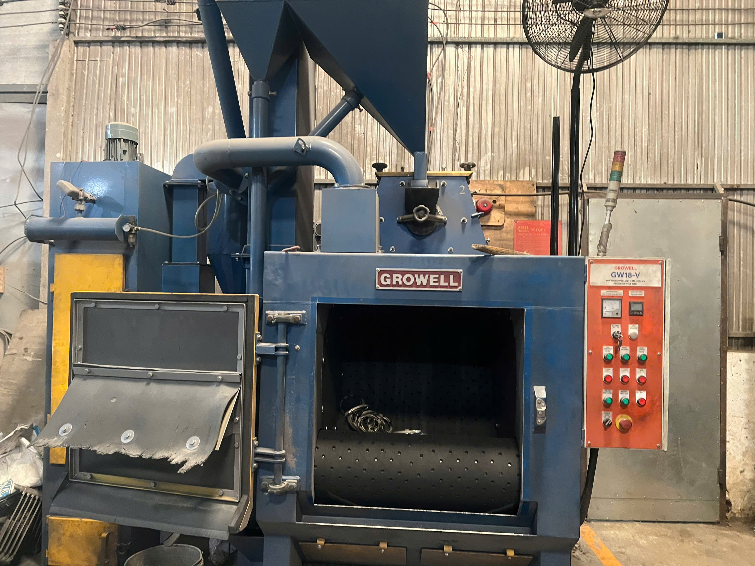 Tumble Belt Shot Blasting Machine.jpg